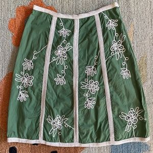 IPSA I Anthro I Y2K I *FLAWED* i Green Embroidered Floral Skirt